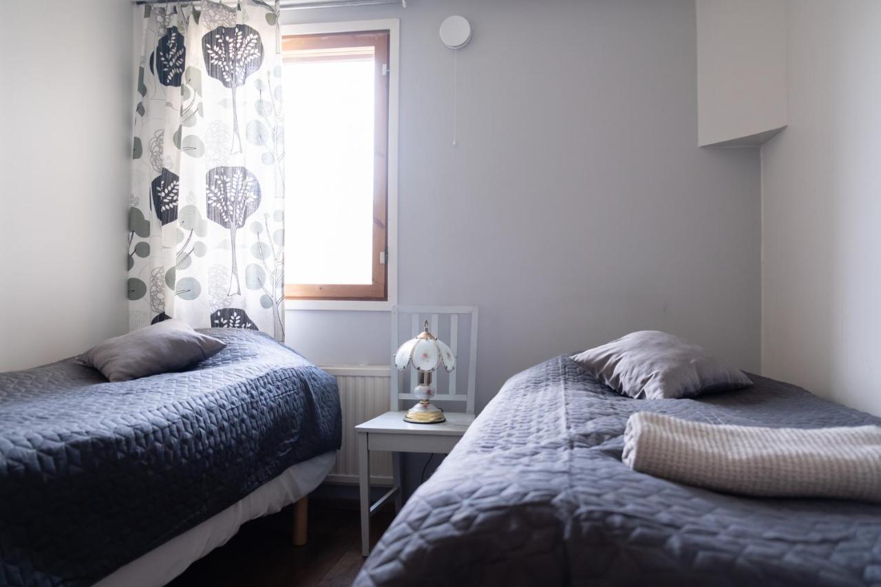 Bed & Breakfast Restaurang Sybarit Houtskar Екстериор снимка