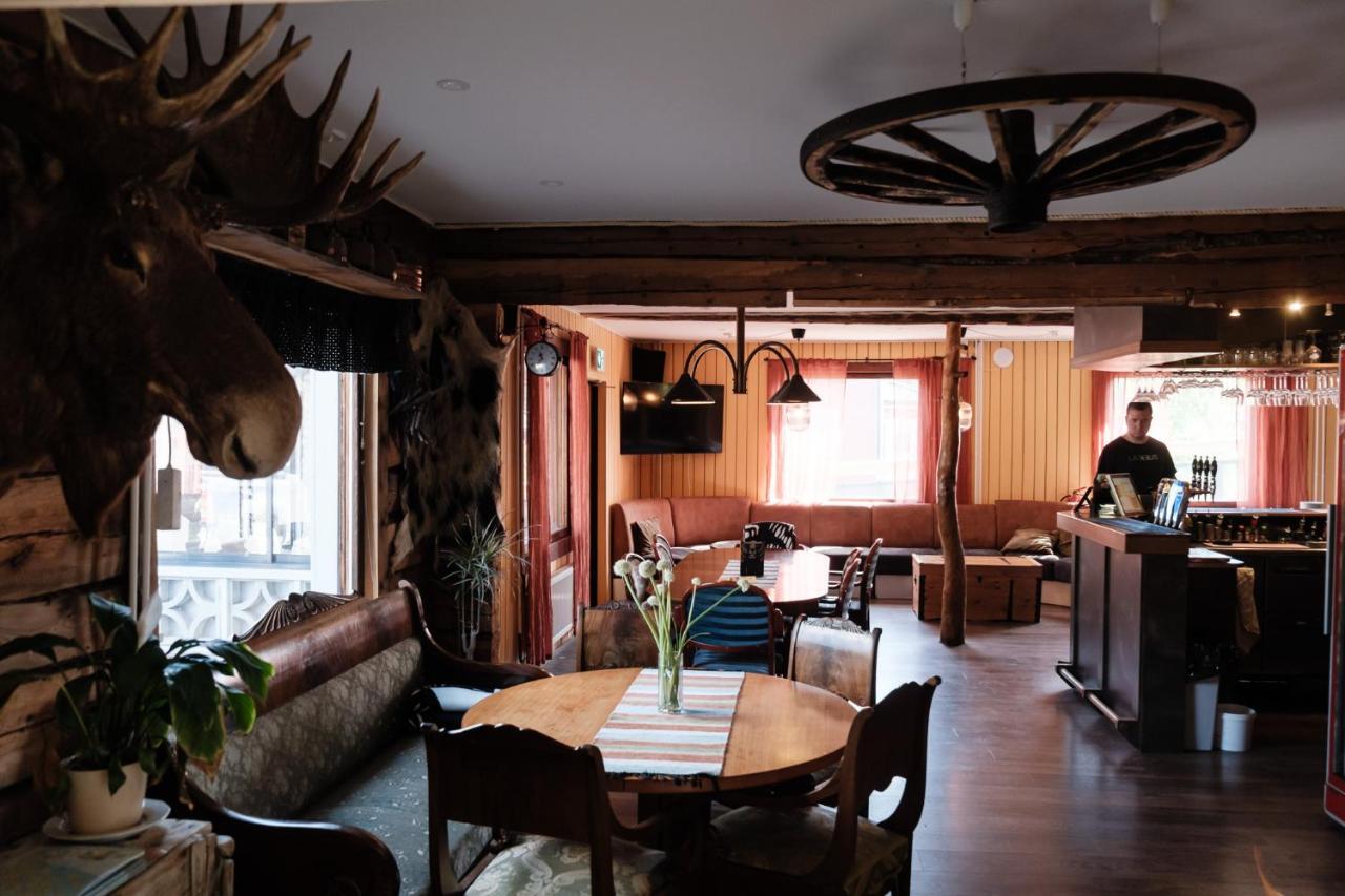 Bed & Breakfast Restaurang Sybarit Houtskar Екстериор снимка