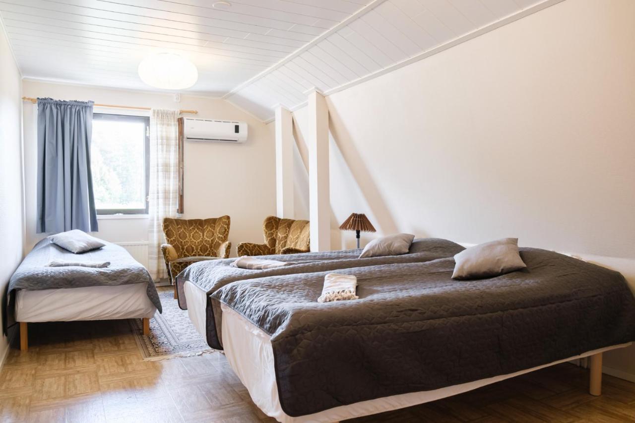 Bed & Breakfast Restaurang Sybarit Houtskar Екстериор снимка