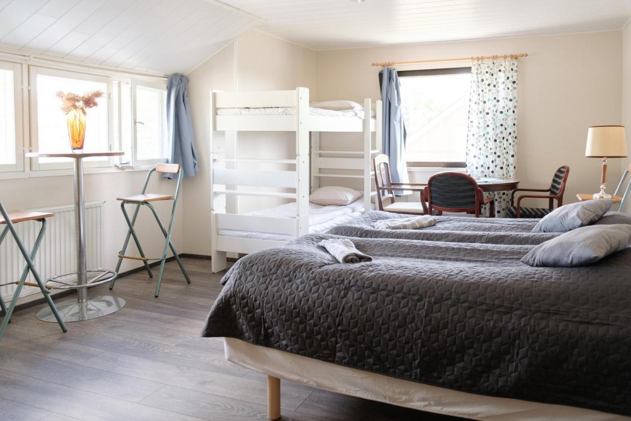 Bed & Breakfast Restaurang Sybarit Houtskar Екстериор снимка